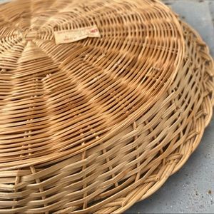 Vintage Accents - Vintage Flat Wicker Basket Vintage Accents - Vintage Flat Wicker Basket